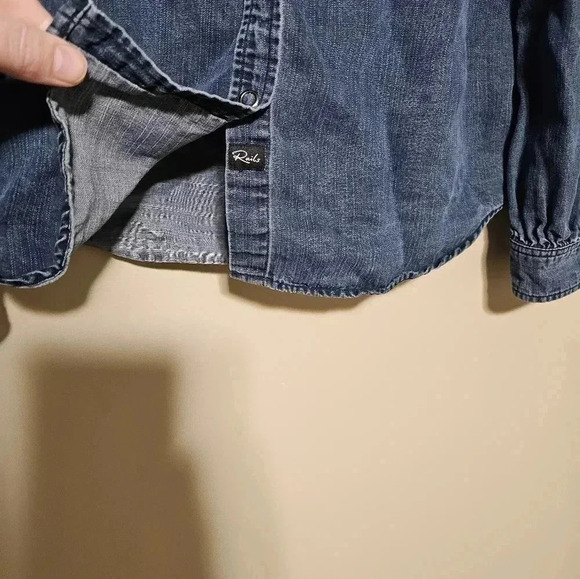 Rails Madelyn Dark Vintage Denim Top Chambray Women's Size Small Long Sleeve - Picture 4 of 8